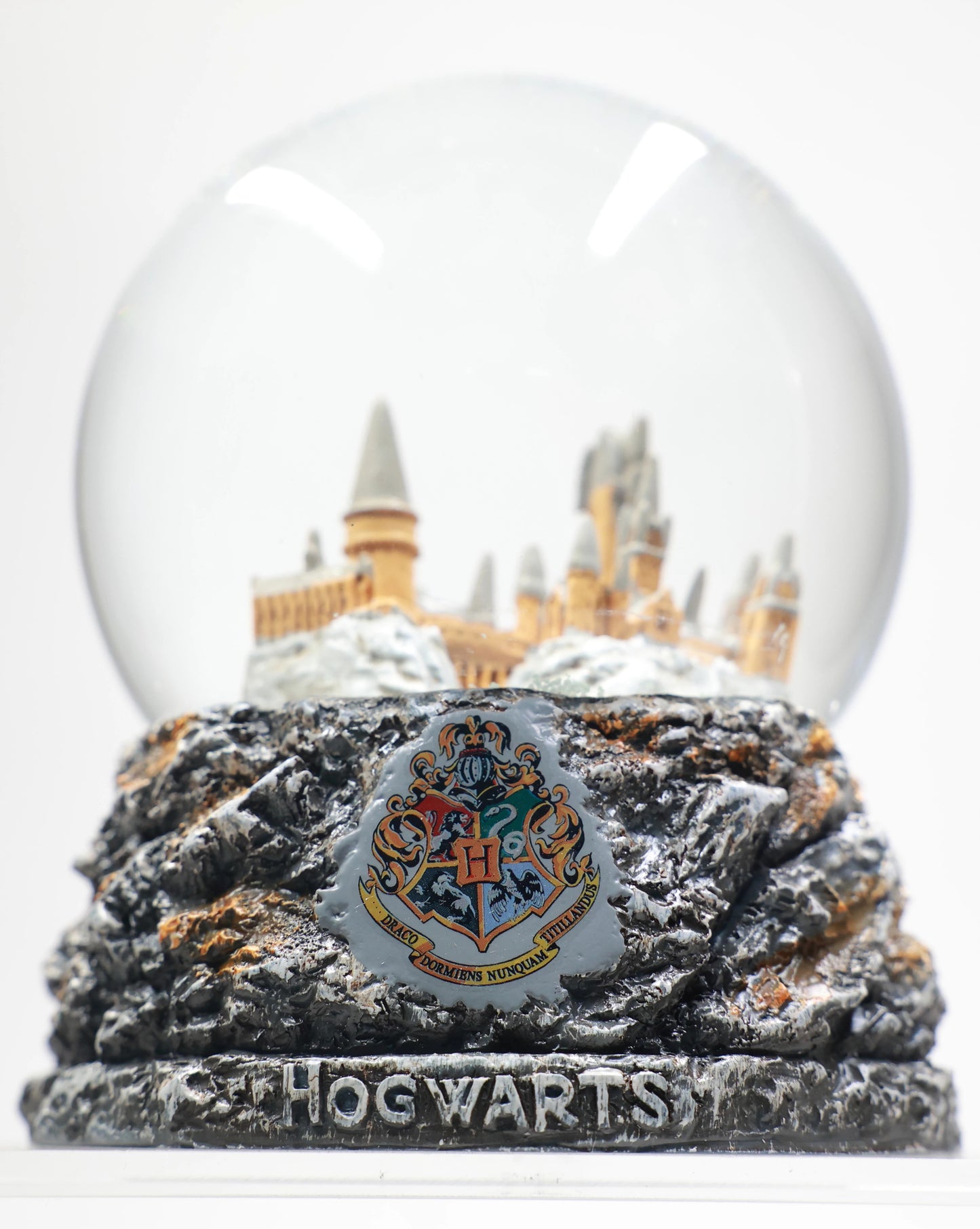 Hogwarts in Snow - Crystal Globe - Harry Potter - Desk Decor Paperweight