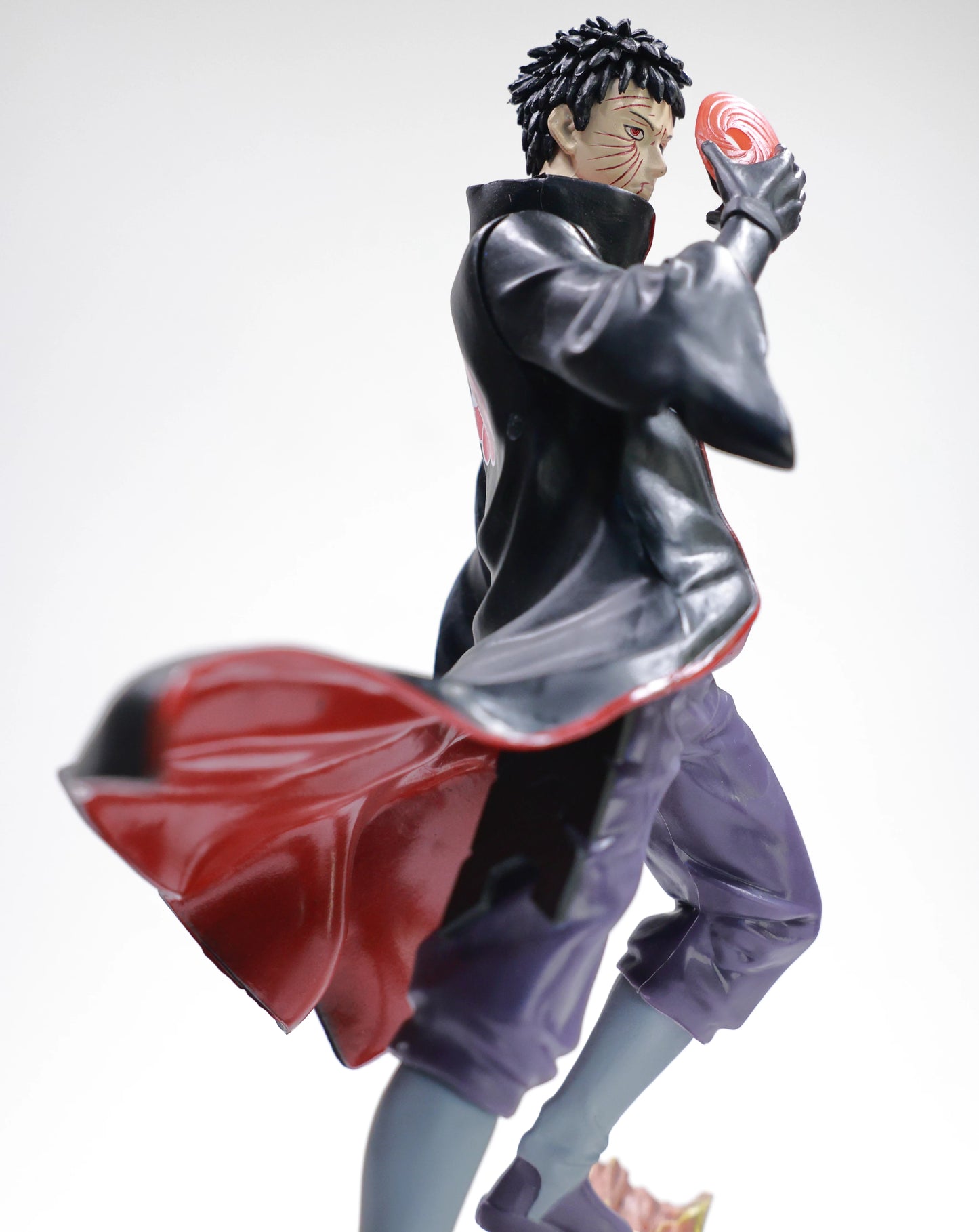 Obito on tree trunk - Naruto