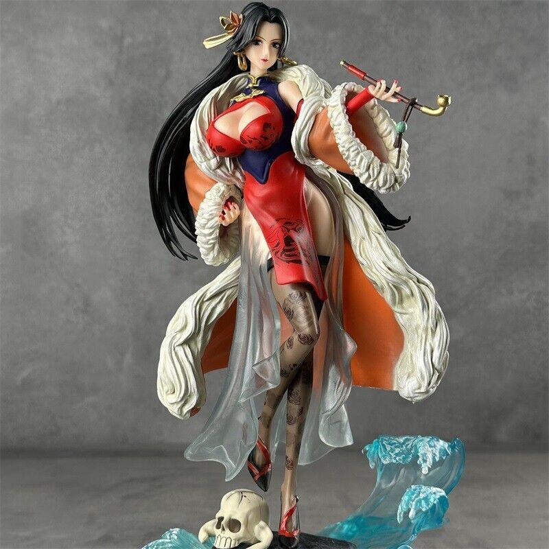 Boa standing on water with pipe | One Piece