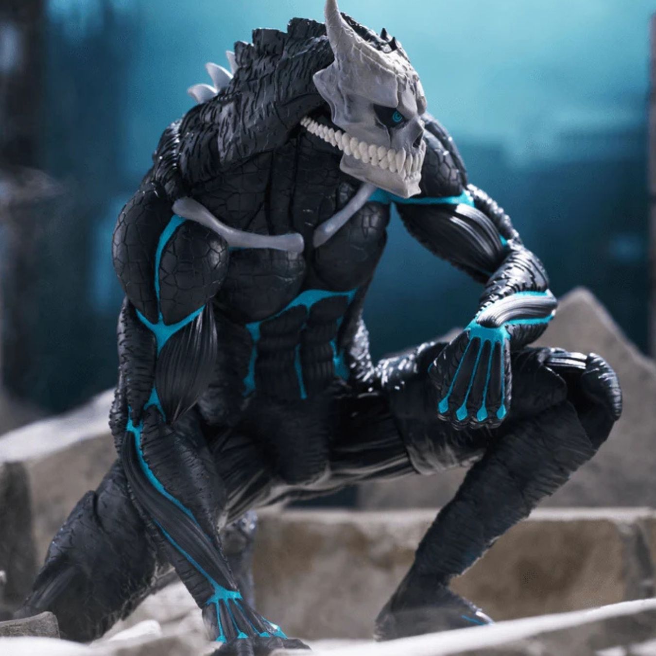 Kafka Hibino Crouching (14 cm) | Kaiju No 8