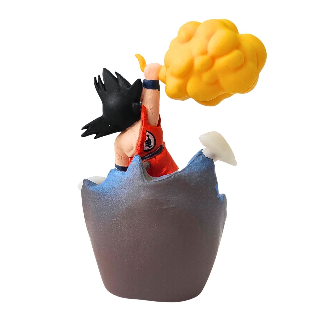 Kid Goku hanging on Flying Nimbus (8 cm) | Dragon Ball