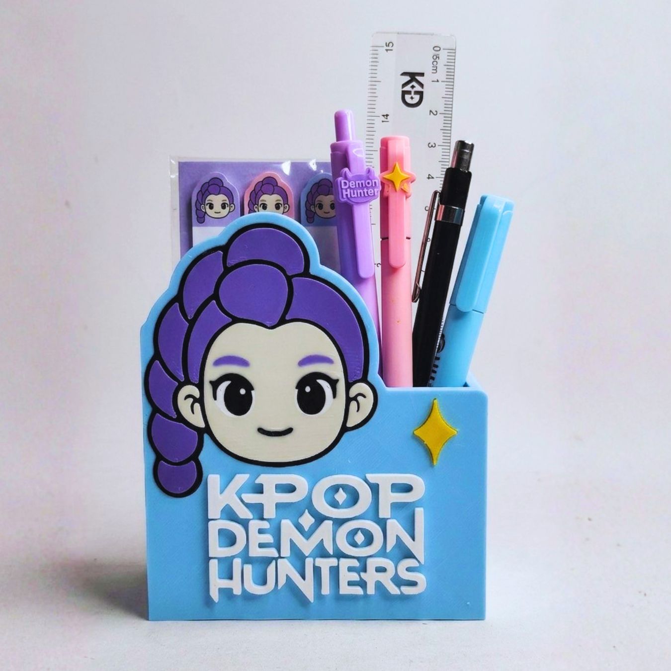 Rumi - Huntrix | K-Pop Demon Hunters | Make-up and Stationary Stand (12*10*6 cm)