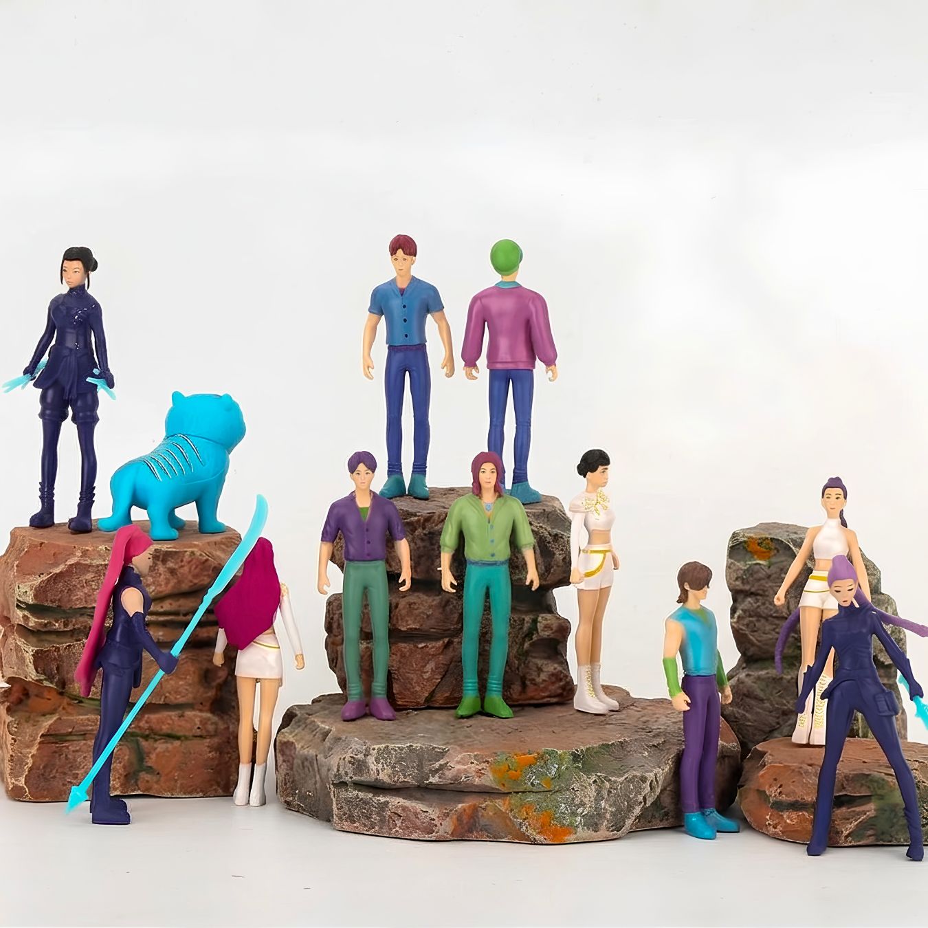 K-Pop Demon Hunters Collectible Figure Set of 12 (12 cm)