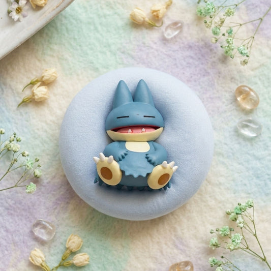 Sleeping Munchlax Cushion Mini Figure (Cushion size - 8 cm)