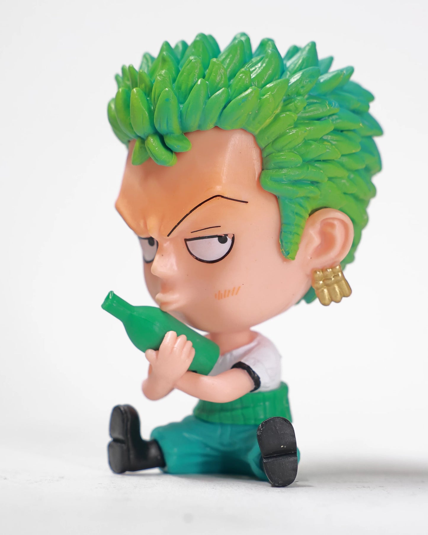 Zoro sitting Chibi - One Piece