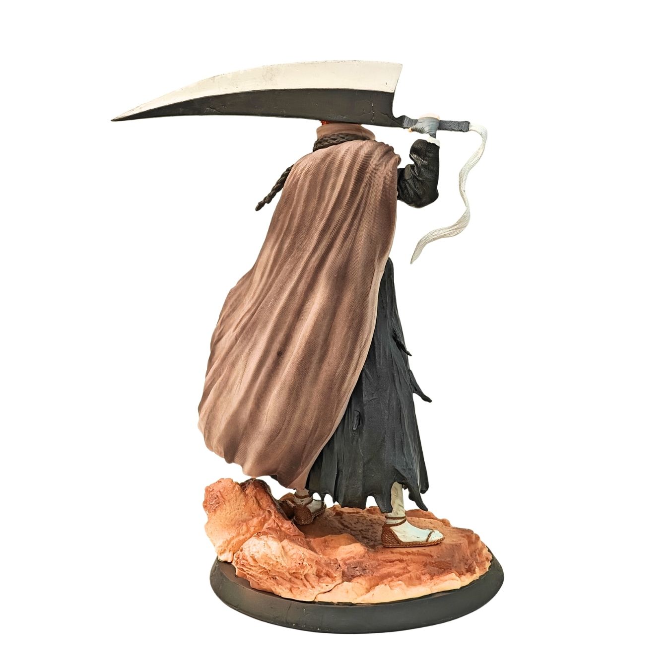 Ichigo Brandishing Sword (intricately detailed figure) | Bleach