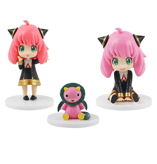 Anya with her Doll - Set of 3