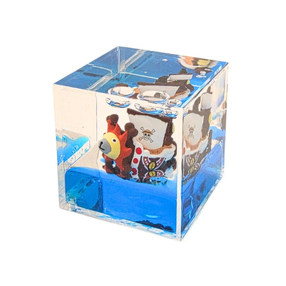 Unsinkable ship in cube - Paperweight / Dashboard decor (6*6*6 cm) | One Piece