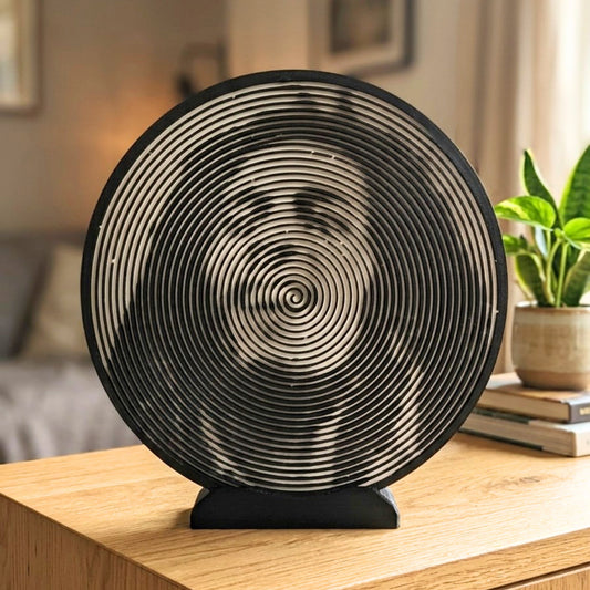 Bob Marley One Love Monochromatic Spiral Tabletop Portarit  (21 x 20 x 7 cm)