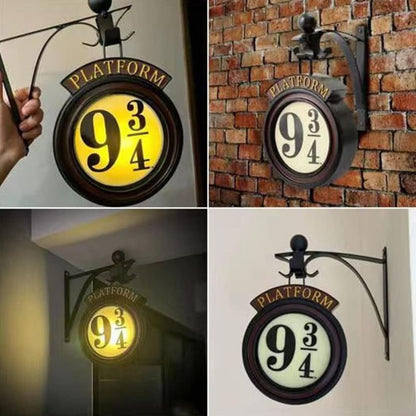 Platform 9 3/4 Hanging Wall Lamp (15 x 19 cm) | Harry Potter