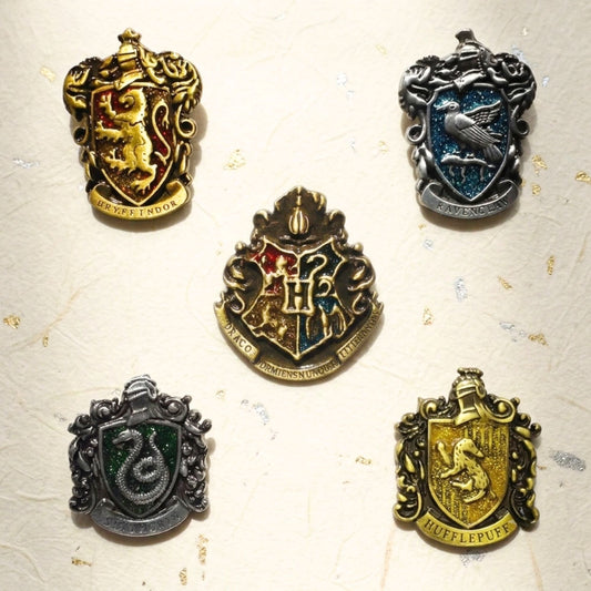 Hogwarts House Crest Metal Brooch (select variant)