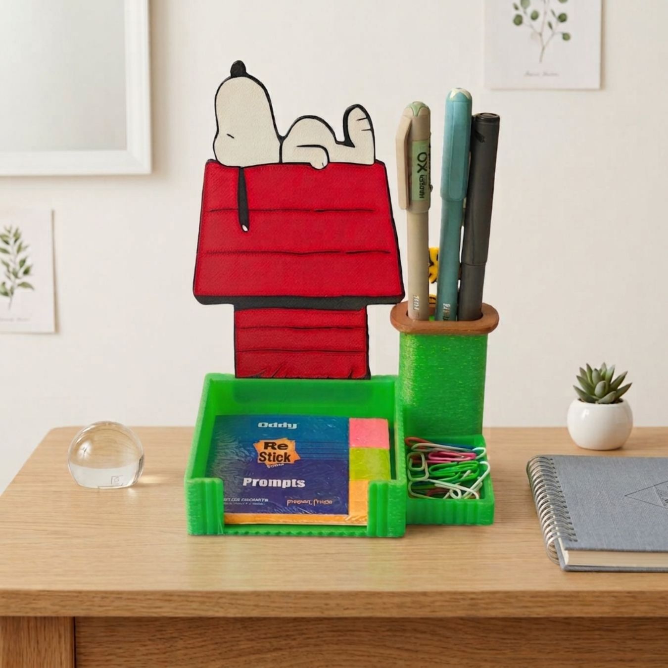 Snoopy & Woodstock | Sticky Note & Pen Stand (16*13*9 cm)